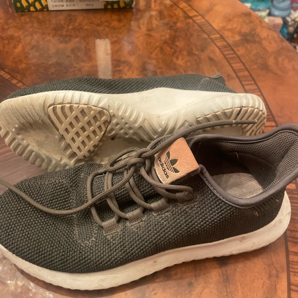 Adidas tubular size 8.5